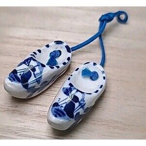 Vintage Handpainted Delft Holland Porcelain Dutch Miniature Clogs Shoes Windmill